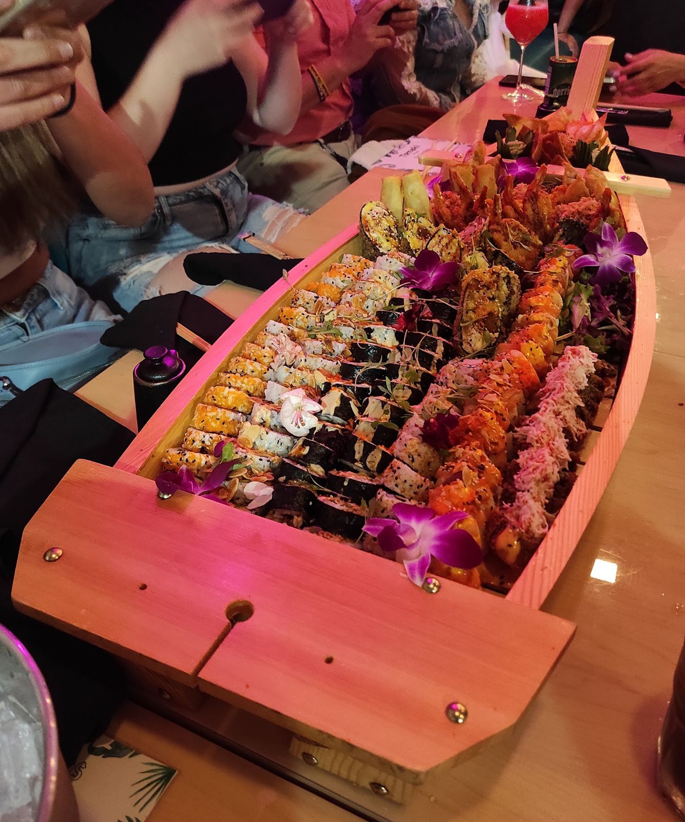 Sushi boat at Temaki Sushi