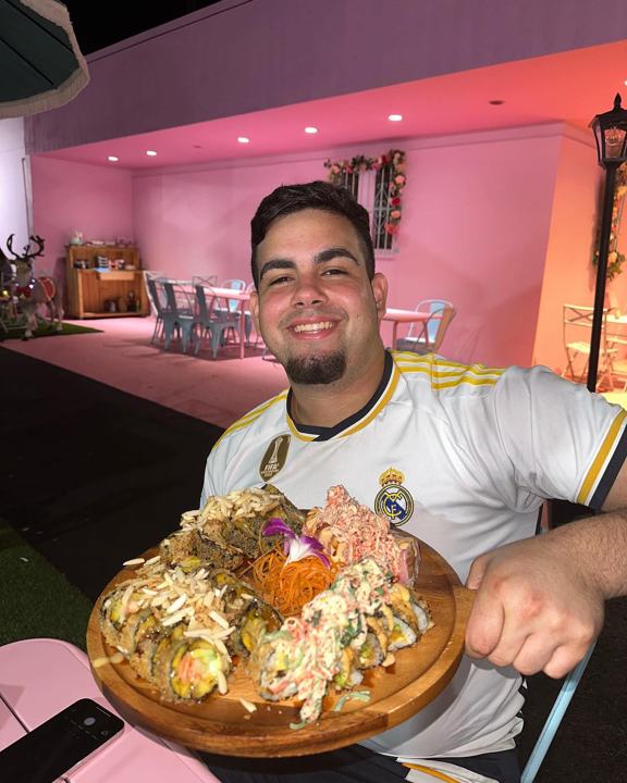 A boat for the table